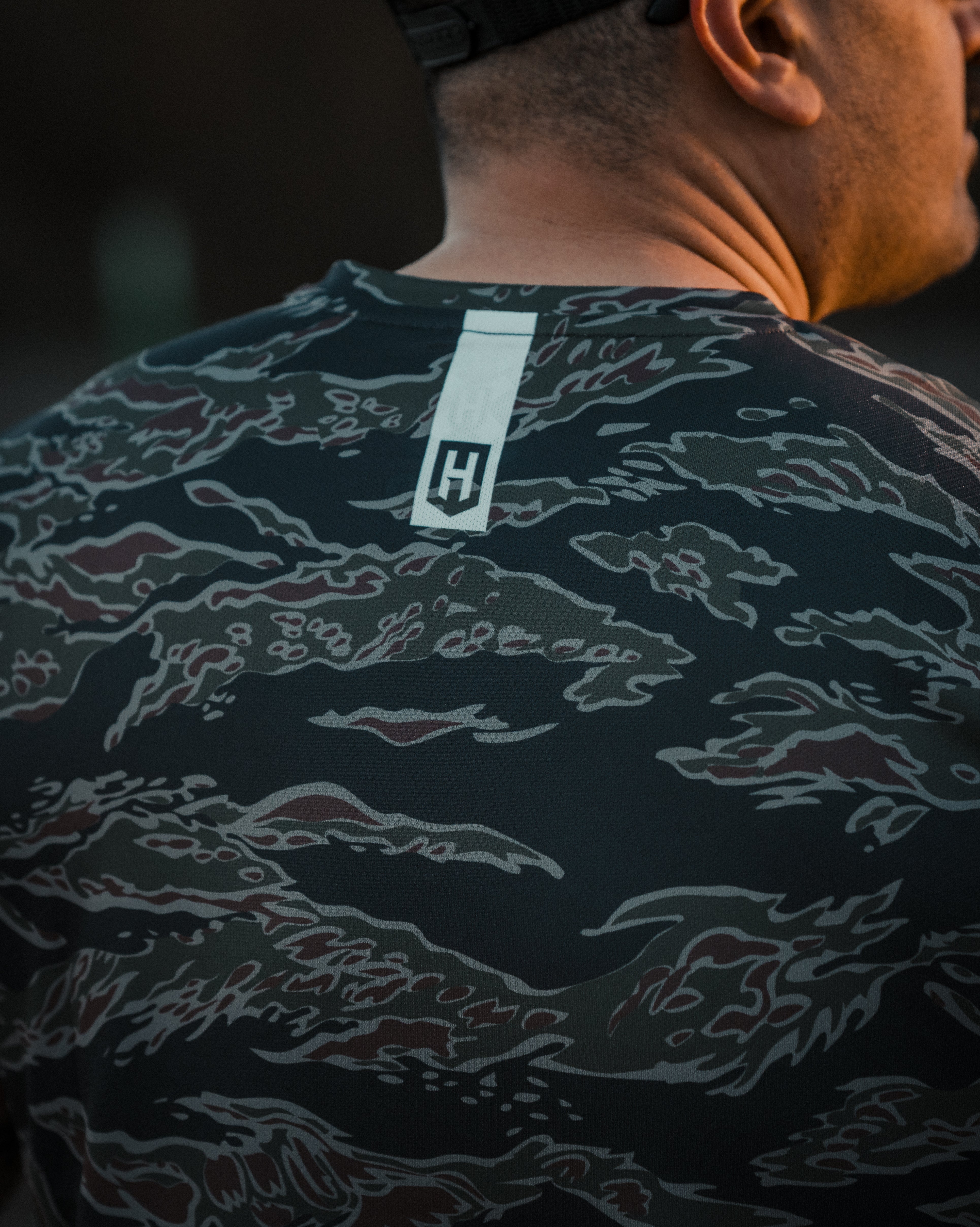 Dagger Perfomance Tee