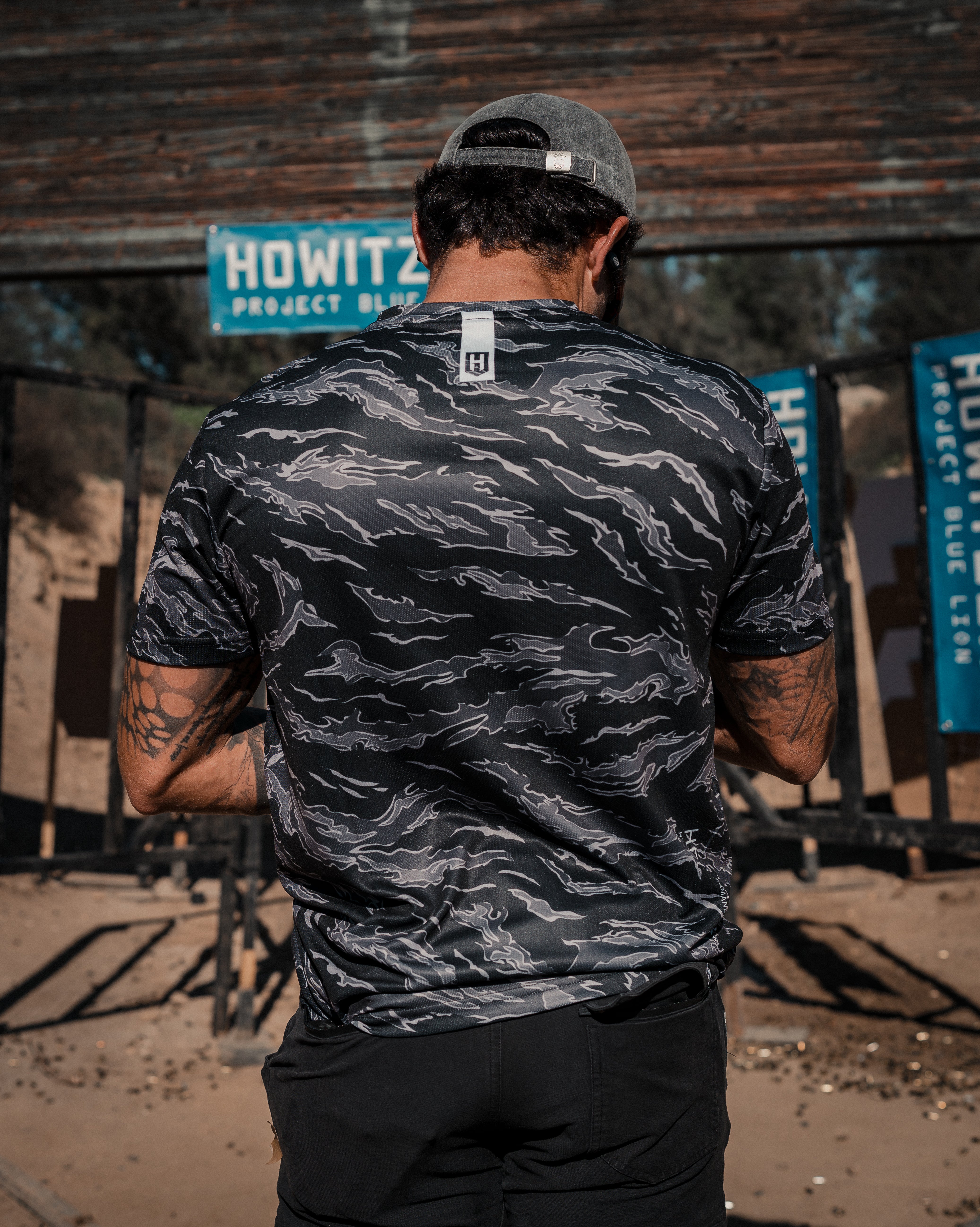 Dagger Perfomance Tee