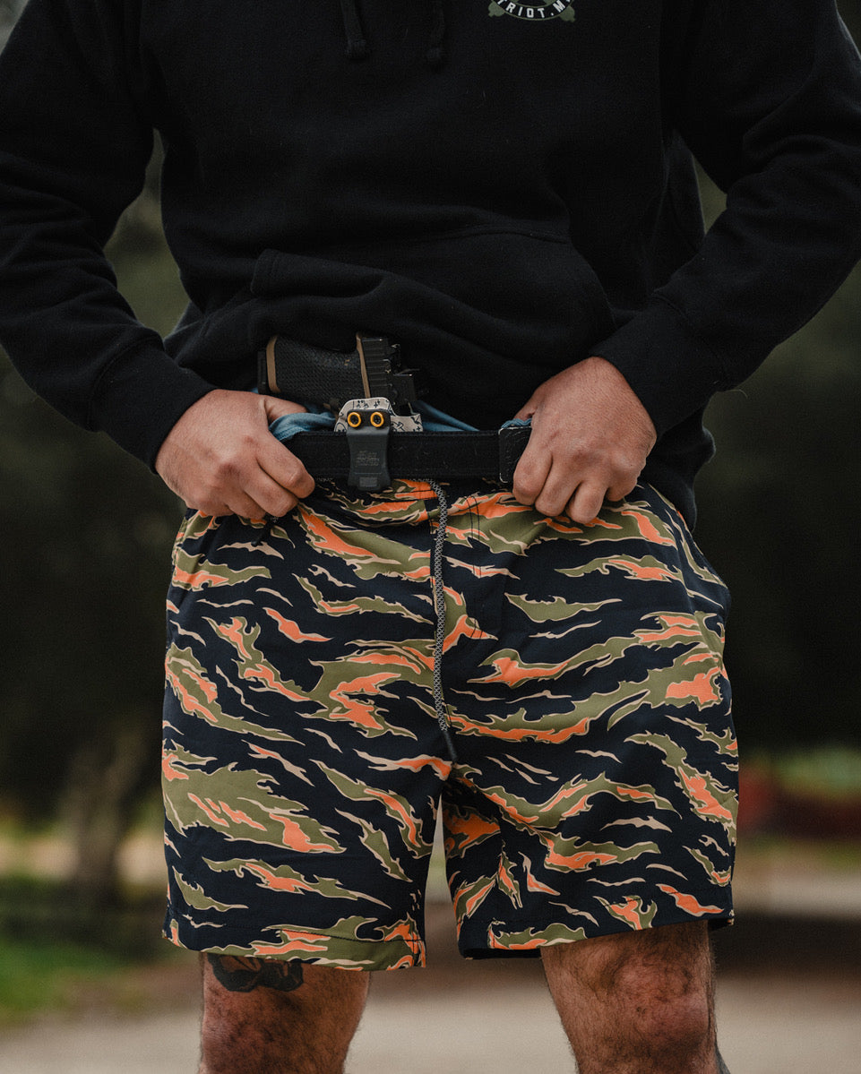 Hybrid 6.5" Tiger Short