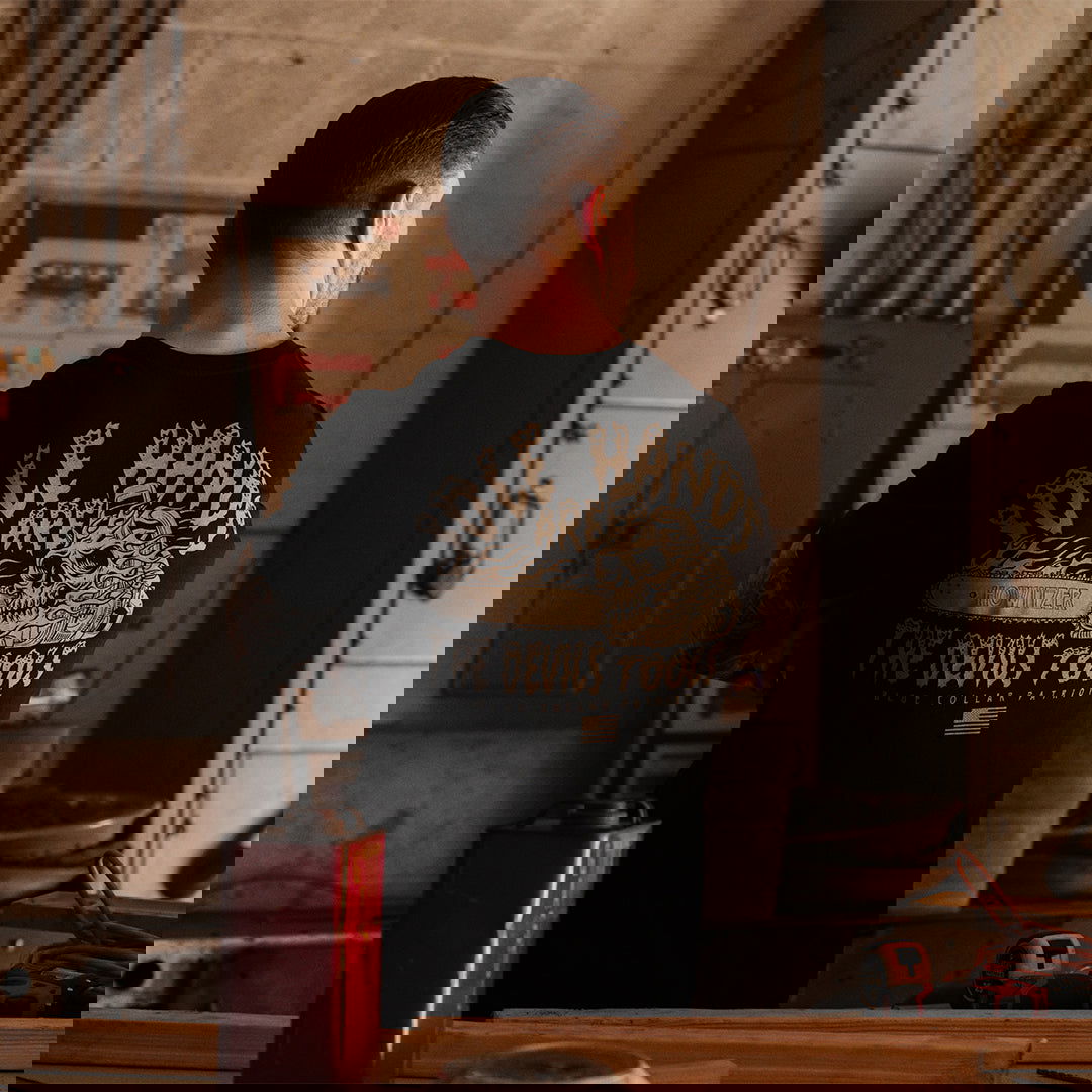 Devils Tools - Howitzer Clothing