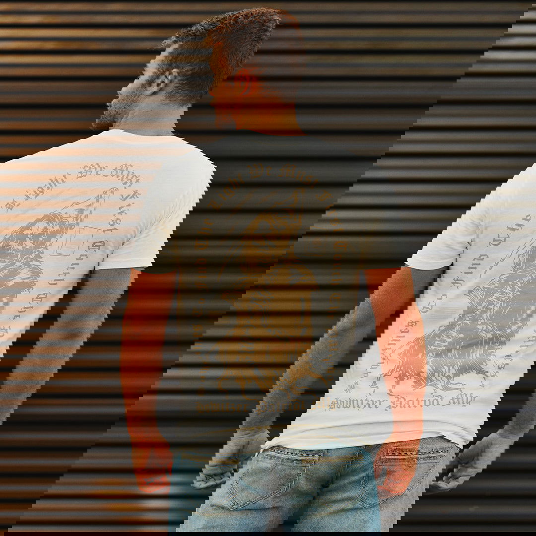 Find The Light - Howitzer Clothing