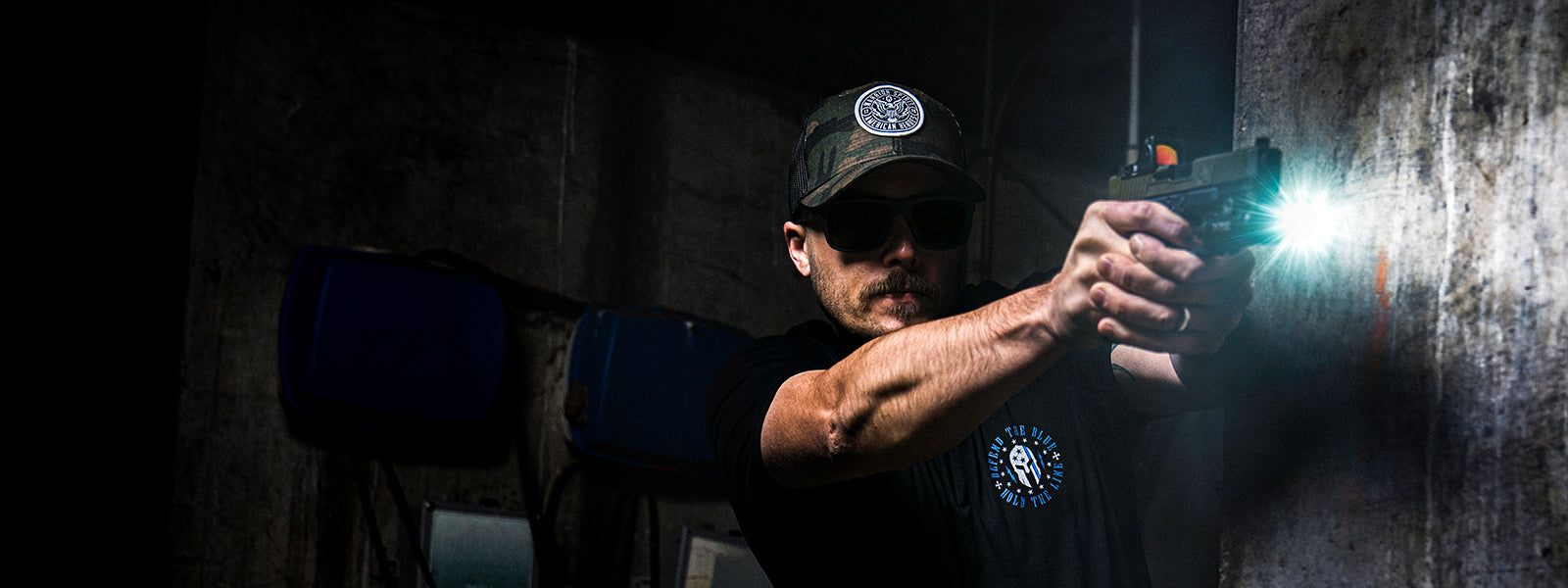 Heroes - Howitzer Clothing