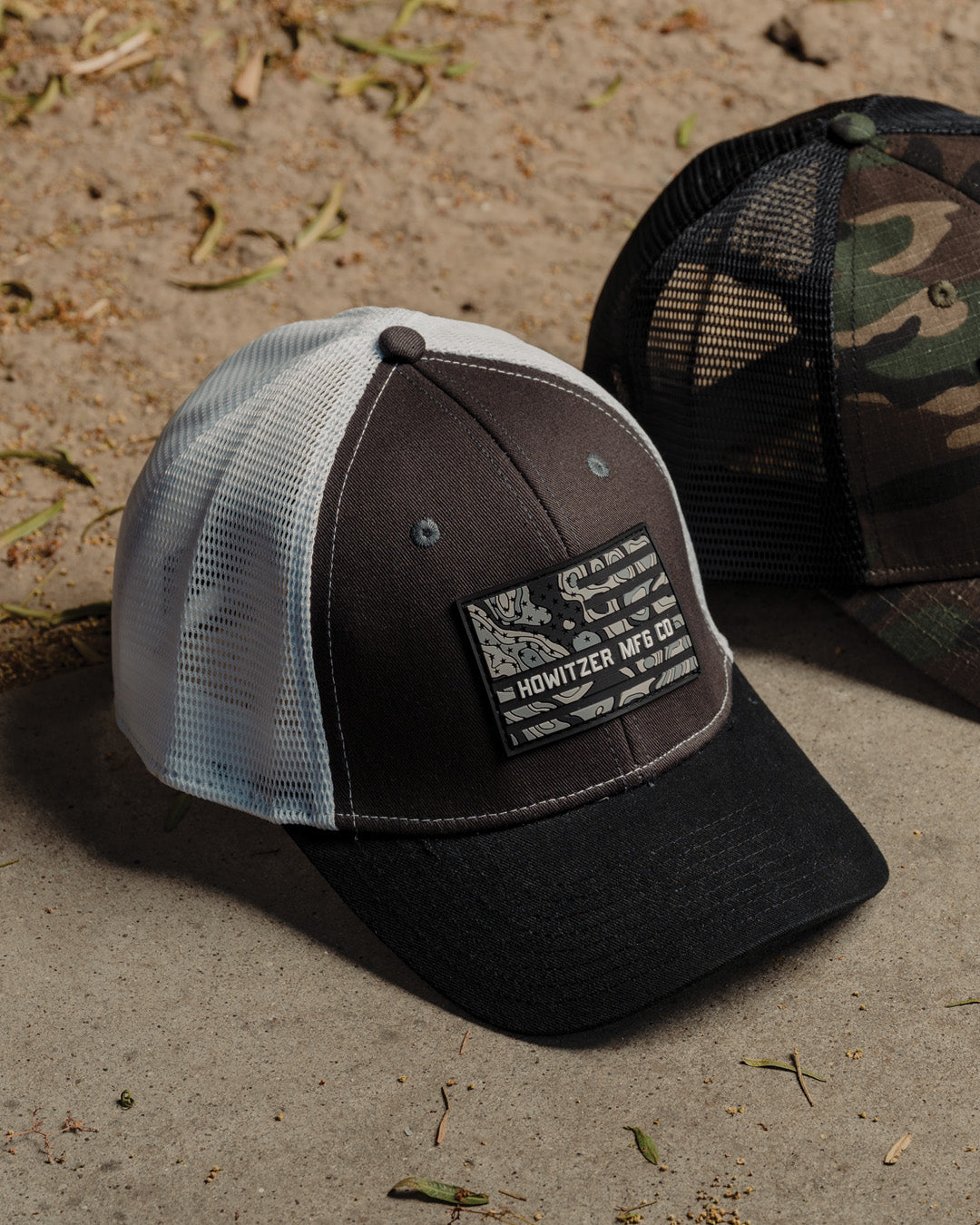 Topo Flag Hat