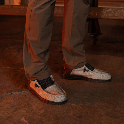 Roam Earth - Howitzer Clothing